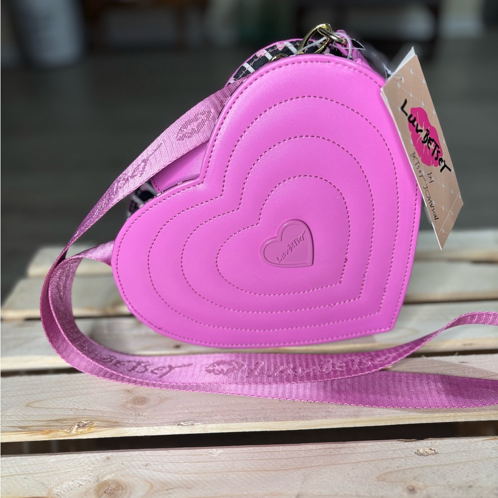 Pink Heart-Shaped Women's Bag
